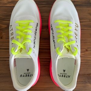 Atreyu The Base Model - V1 Pink/White/Volt